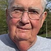 Andy Saar's Instagram, Twitter & Facebook