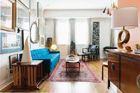 Furniture Store Owners Have A Stunning Chicago Home Furniture Entry Furniture Furniture Store