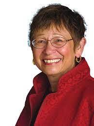 Karina Mazon's Instagram, Twitter & Facebook