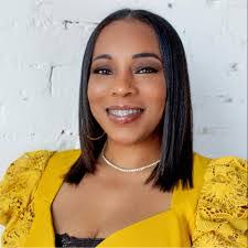 Danette Graham's Instagram, Twitter & Facebook