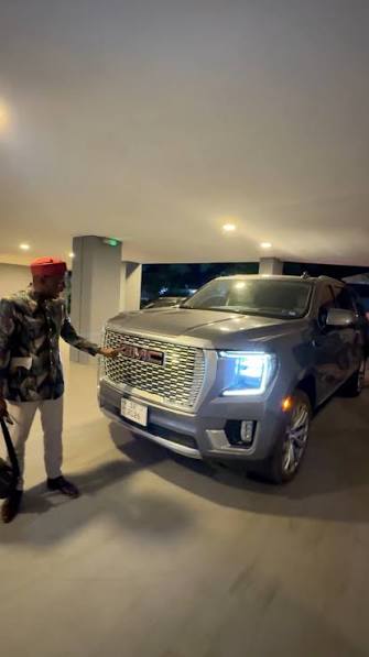 INCROYABLE EN GUINÉE 🇬🇳 , « L’HOMME LE PLUS RICHE DE LA GUINÉE KPC OFFRE UNE VOITURE GMC AU GENERAL MAKOSSO » | Makosso Camille | Facebook