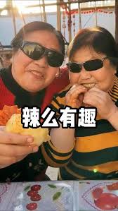 家有一老如有一宝！#乡野春日地图 #尝一口春天的味道 #春天就是万物皆可蒸#嘻哈大妈