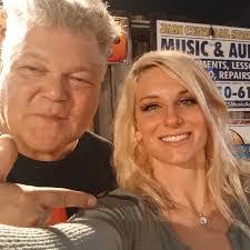 Stuart Coffey's Instagram, Twitter & Facebook