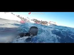 25 migrants meurent noyés en Méditerranée - YouTube
