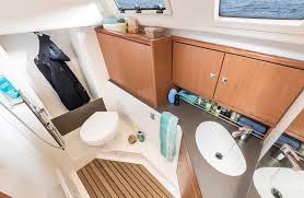 All aluminum off shore fishing machine with two cummins diesel engines. Cruiser 34 Interior Bavaria Yachts