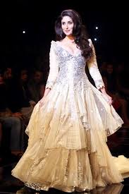Pin By V V Shop On Ah Feminity Takest Our Breath Away Indian Bridal Indian Wedding Dress Indian Bridal Wear Karisma kapoor in a ivory rawsilk lehenga with rose gold. pinterest