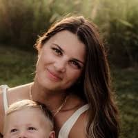 Jenna Breuer's Instagram, Twitter & Facebook