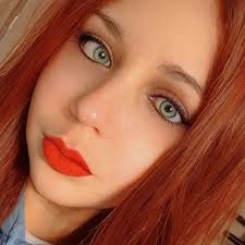 Eu e minha saga de procurar emprego, é cada vaga que me dá tristeza de ser  pobre