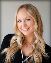 Stephanie Empey's Instagram, Twitter & Facebook