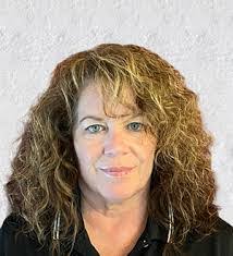 Kellie Fitzpatrick's Instagram, Twitter & Facebook