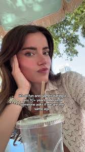 Kirsten Weeks's Instagram, Twitter & Facebook