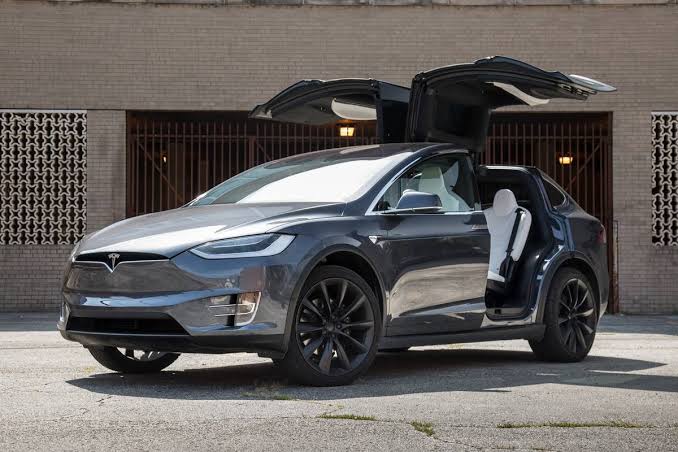 The Week in Tesla News: Model S and Model X Range Boost, Tesla Cybertruck  Competitor to Come and More | Cars.com