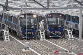 Selain memiliki keunikan pada ketinggian bangunan, stasiun tawang juga memiliki keunikan lain kota ini merupakan kota yang sangat identik dengan sejarah jamu di tanah air. Pengguna Mrt Dievakuasi Dari Stasiun Bawah Tanah Antara News Sumatera Selatan