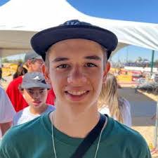 Rainey White's Instagram, Twitter & Facebook