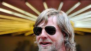 Der gebürtige essener beteuert, er sei mit seiner neuen freundin erst nach der trennung. Henning Baum Privat So Ist Der Letzte Bulle Hinter Den Kulissen News De