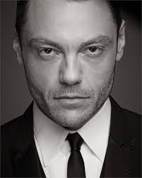 5 è stato realizzato anche in lingua spagnola con il titolo a mi edad. Tiziano Ferro Alchetron The Free Social Encyclopedia
