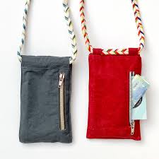 Im video zeige ich alle arbeitsschritte am beispiel der kleineren variante, der kindergartentasche. Handytasche Lilly Schnittmuster E Book Crearesa Schone Sachen Selber Machen