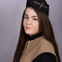 100+ profilů „Rendes“