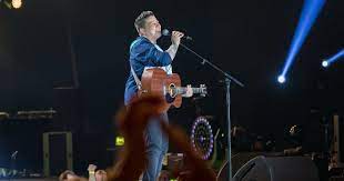 Kerstin ott eckte mit ihrem look in der schlagerwelt an. Premiere Bei Let S Dance Erstmals Tanzen Zwei Frauen Queer De