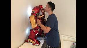 Aside from its height, it is also the heaviest armor existing in the mcu. 3ft Tall 1 4 Scale Hulkbuster Phone Charger Statue By King Arts Youtube