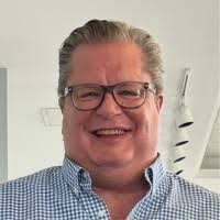 Dana Endicott's Instagram, Twitter & Facebook