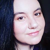 Heather Weil's Instagram, Twitter & Facebook