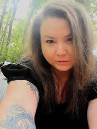 Karina Hilton's Instagram, Twitter & Facebook