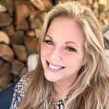 Gina Herbert (@GinaHerbert525)