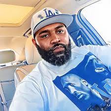 Corey Rolfe's Instagram, Twitter & Facebook