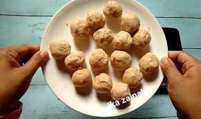 Makanan ini boleh dijadikan sebagai sarapan dan juga bahan sampingan dalam masakan. Resipi Bebola Ayam Cheese Yang Rangup Diluar Creamy Di Dalam Guna Empat Bahan Jer Cepat Mudah Sedap Keluarga