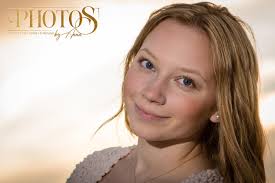 Senior photo sessions available in Rochester