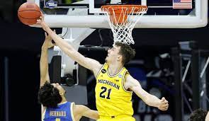 Can playmake with the ball in his hands. Wuupnujrhso2em