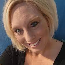 Jennifer Schertz's Instagram, Twitter & Facebook