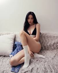 Unforgettable Sunmi tits and booty detailed shots