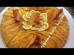 الشاف ربيعة عزمي رئيسة تعاونية مائدة مسفيوية للخبازة والحلويات بآسفي .أصبحت  لها بصمتها الخاصة