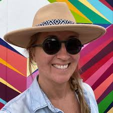 Lorraine Bond (@lorraine_bond) • Threads, Say more