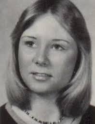 Tammy Hart's Instagram, Twitter & Facebook