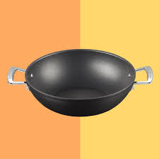 Kytd 12.5″ wok for induction cooker and gas stove with this unit, you will be getting the best carbon steel wok as it comes with a dense body that distributes heat evenly and retains it. L46ilxmkqok97m