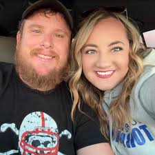 My lefty kid is wanting a cool looking glove. Where do I find these?  Everything seems to be only in a right handed option 😔