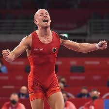 It was about the perfect end to a year he described as golden. he even found a golden glitter to his bronze medal in june. Ftai0vl2wxj3cm