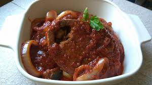 Banyak sekali resep lezat untuk mengolah ikan menjadi makanan yang lezat. Resepi Sambal Tumis Ikan Tongkol Pedas Chef Home