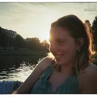 20+ "Lola Roy" profiles