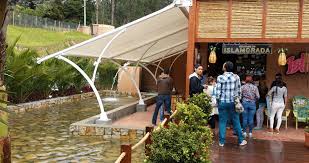 Después de sus anteriores encuentros con el público de manera virtual, el cantante bogotano preparó un nuevo concierto desde el restaurante isla morada que se podrá disfrutar en todo el país el 17 de abril. Restaurante Islamorada Arrampicata Viaje Y Aventura