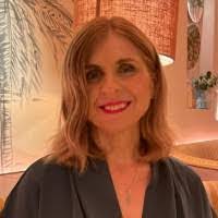 Veronica Drury's Instagram, Twitter & Facebook