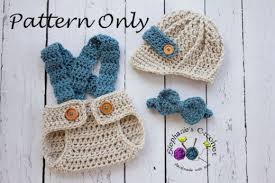 This simple diaper cover shouldn't take you but a half an hour! 31 Crochet Diaper Cover Patterns Crochet News
