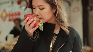 How Two Chefs Bring Their Top-Notch Standards Home to Dinner