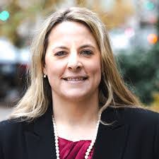 Catherine Crane's Instagram, Twitter & Facebook