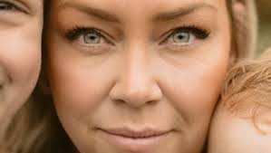 Fundraiser for Chelsea Hay by Jennifer Jones : Let's get Chelsea a Wig!