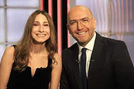 ويشارك في هذا العمل، الممثلين رزان جمال، رولا بقسماتي، جوزيف بو نصار، ديامان بو عبود، وإيلي متري. Ø¯ÙŠØ§Ù…Ø§Ù† Ø£Ø¨Ùˆ Ø¹Ø¨ÙˆØ¯ Ø£ÙˆÙ„ Ù„Ø¨Ù†Ø§Ù†ÙŠØ© ØªÙ†Ø§Ù„ Ø¬Ø§Ø¦Ø²Ø© Ø£ÙØ¶Ù„ Ù…Ù…Ø«Ù„Ø© ÙÙŠ Ø§Ù„Ù‚Ø§Ù‡Ø±Ø© Ø¹Ù† Ø¯ÙˆØ± Ø¨Ø§Ù„Ù„Ù‡Ø¬Ø© Ø§Ù„Ø³ÙˆØ±ÙŠØ© Ù…Ø¬Ù„Ø© Ø³ÙŠØ¯ØªÙŠ