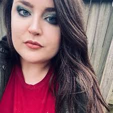 Austyn Blake Jensen (@Porcelainaustyn)